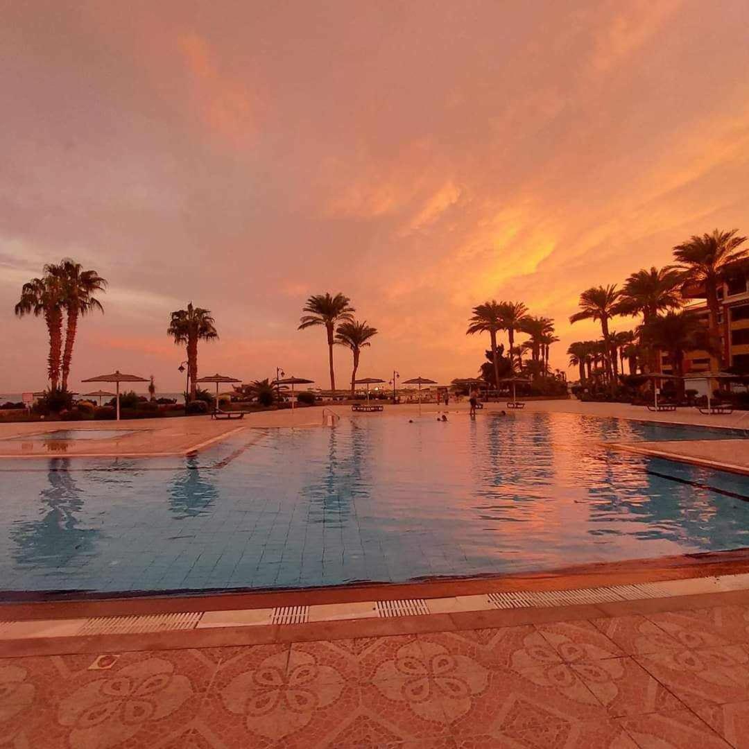 Esplanada Beach Apartment Hurghada Bagian luar foto