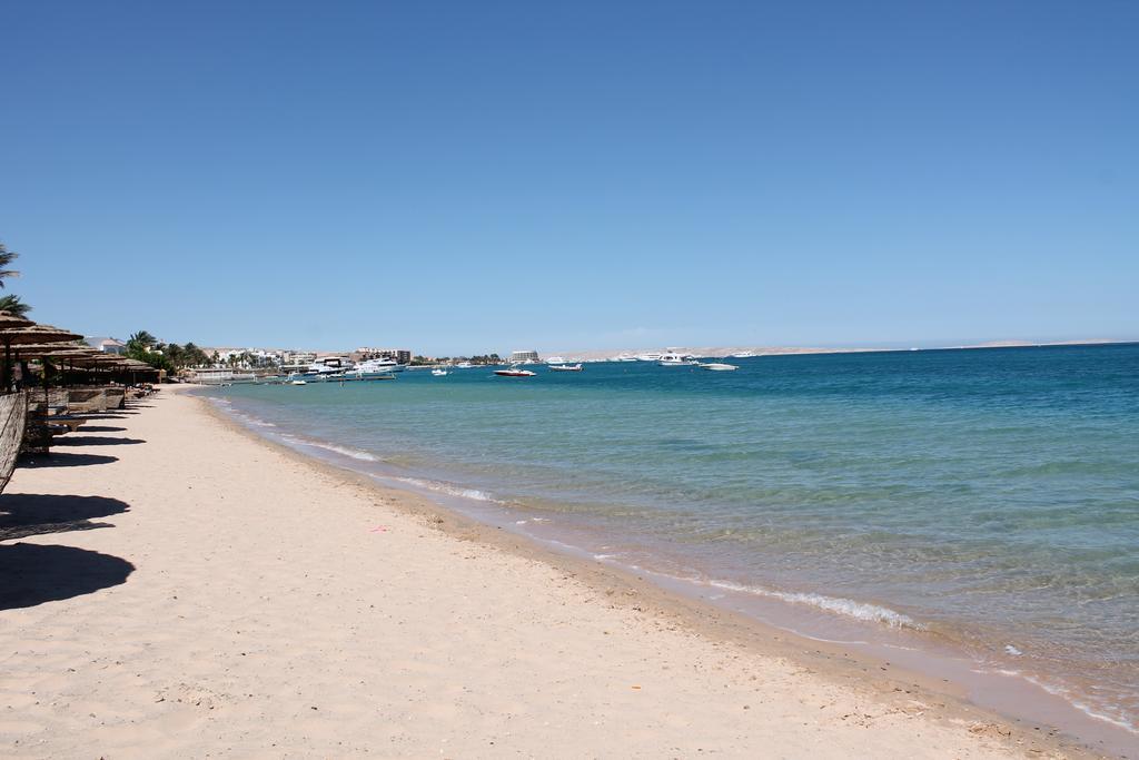 Esplanada Beach Apartment Hurghada Bagian luar foto