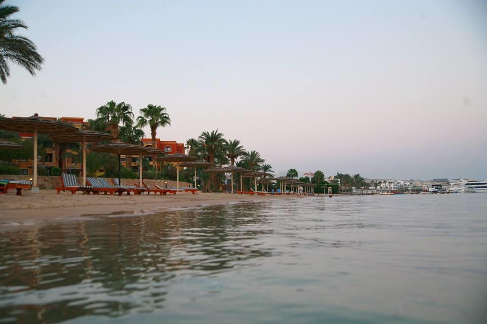Esplanada Beach Apartment Hurghada Bagian luar foto