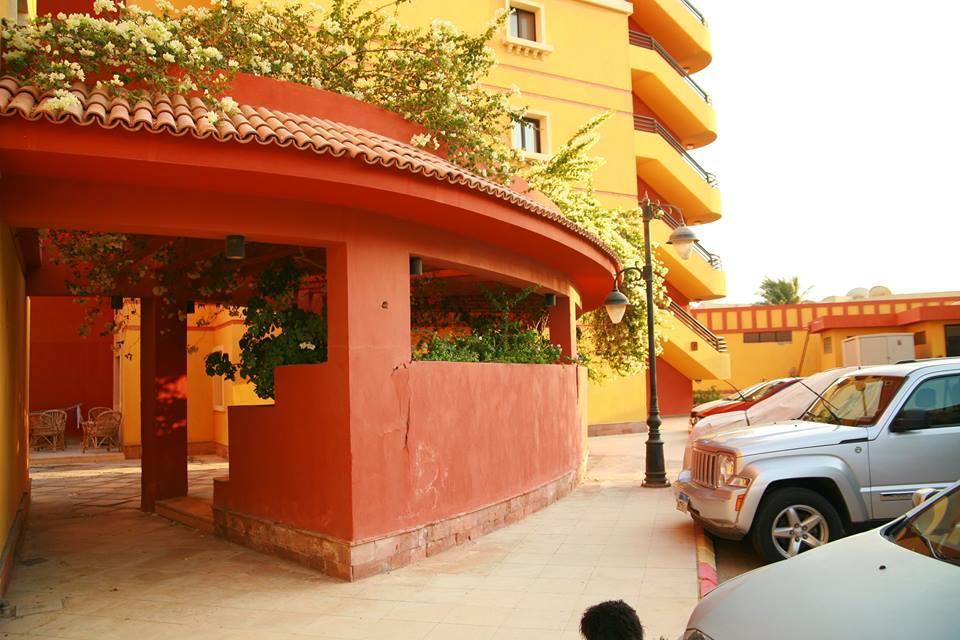 Esplanada Beach Apartment Hurghada Bagian luar foto